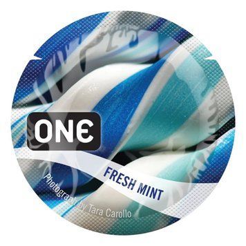 Ароматизований презерватив ONE FlavorWaves Fresh Mint, 1 шт, яскраво-синій, запах м&rsquo;яти SX0752 фото